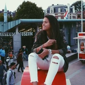 Meet your Posher, Nicole